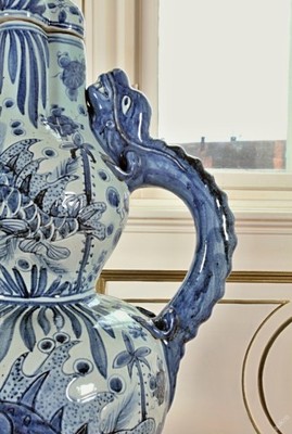 Velká čínská konev s víkem. Malba kobaltem - Starožitnosti a umění