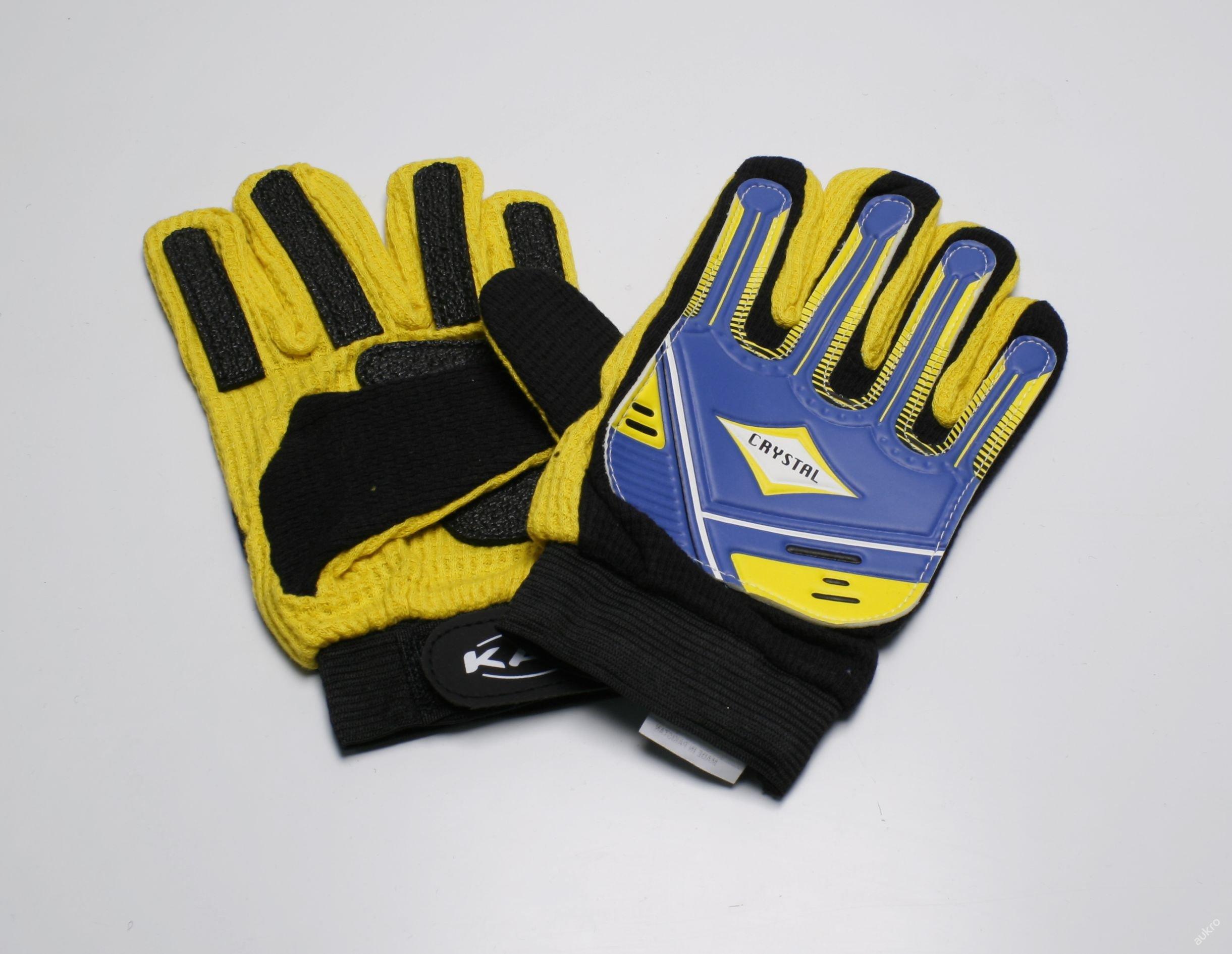 Futbalové brankárske rukavice Crystal SR 8448 - Vybavenie pre kolektívne športy
