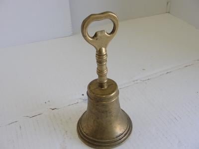 Starý mosazný zvonek, zvon, otvírák