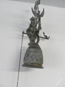 Mosazný, starý masivní, závěsný zvon,zvonice č.17