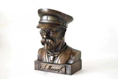 Bronzová busta Tomáš Garrigue Masaryk