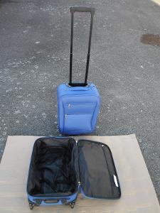 Nový pevný cestovní - příruční kufr na kolečkách, objem 23 litrů