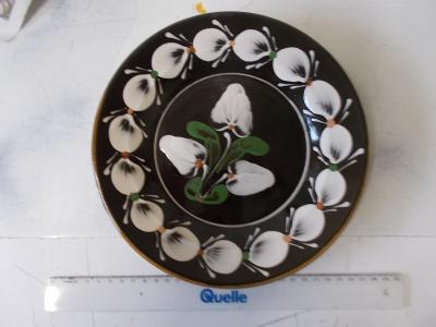 Dekor květy Brambořík ručně malovaný talíř značený keramika