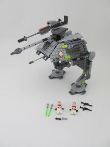 Lego set 7671 Star Wars Terénní útočná jednotka AT-AP Walker 2008 rok 