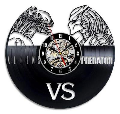 Aliens vs Predator - nástěnné hodiny vinyl Vetřelec