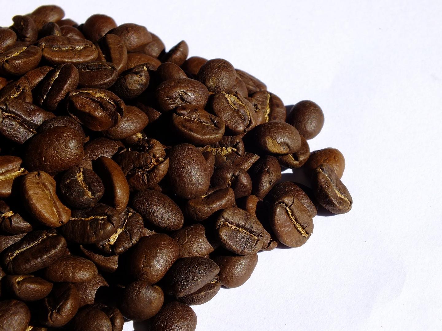 Káva zrnková PAPUA NEW GUINEA 100g   - Potraviny
