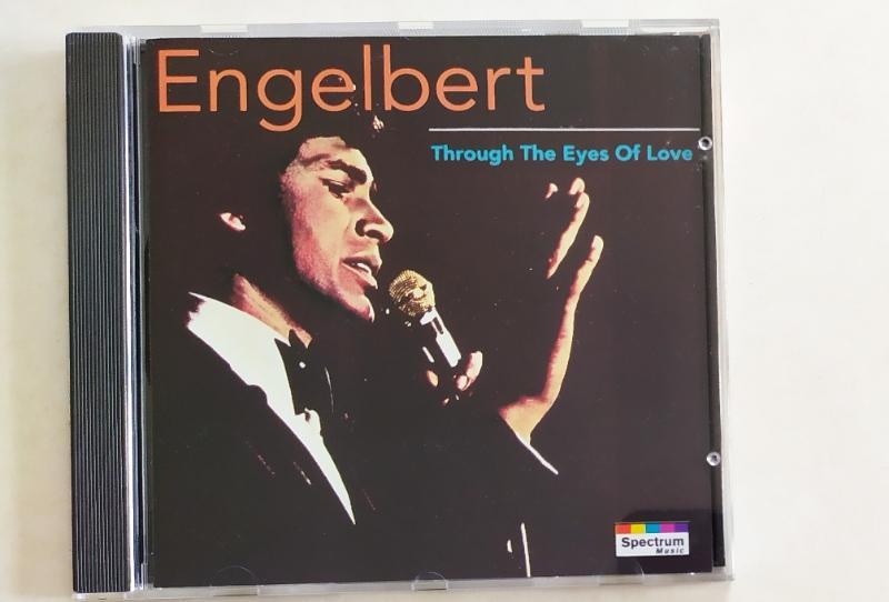 ENGELBERT HUMPERDINCK - THRU THE EYES OF LOVE // CD - Hudba