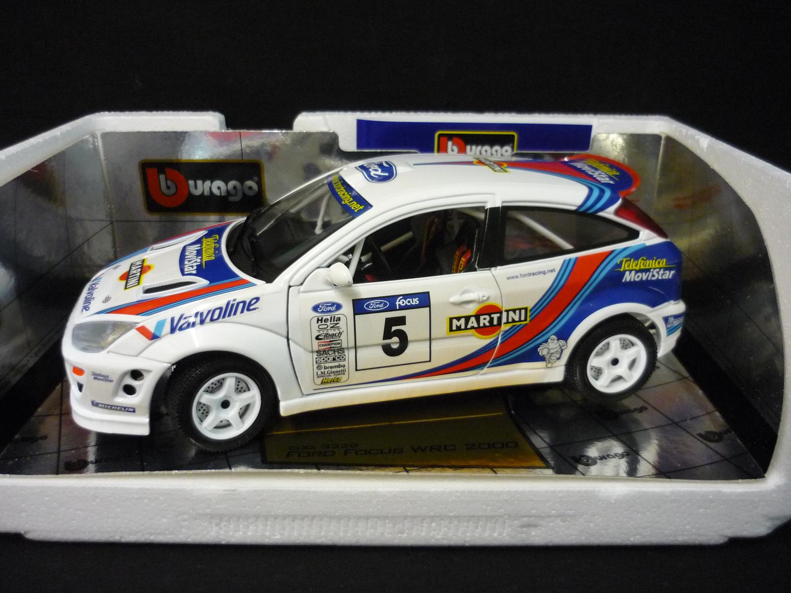 bburago， Ford Focus， WRC， RED BULL， 1/18，，破損あり-