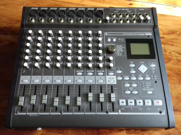 KORG D888 (MULTI TRACK RECORDER,DIGITÁLNÍ STUDIO,MIXPULT) | Aukro