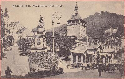 Karlovy Vary (Karlsbad) * Marktbrunnenkolonade, ulice, lidé * M445