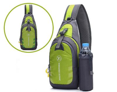 Sportovní batoh přes rameno nepromokavý - UNISEX. Barva zelená.