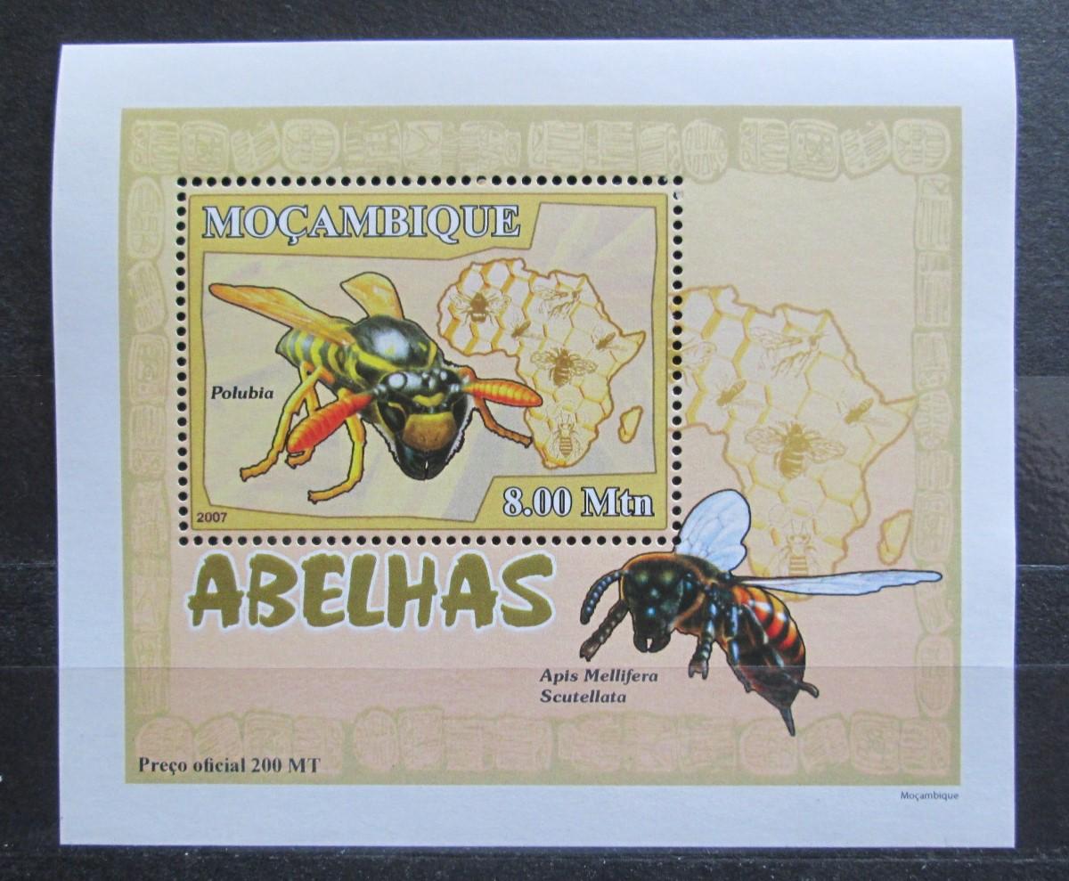 Mozambik 2007 Včely a osy DELUXE Mi# 2936 Block 2130 - Tematické známky