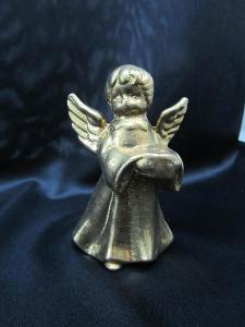starý mosazný svícen bronzová soška andílek Vánoční dekorace