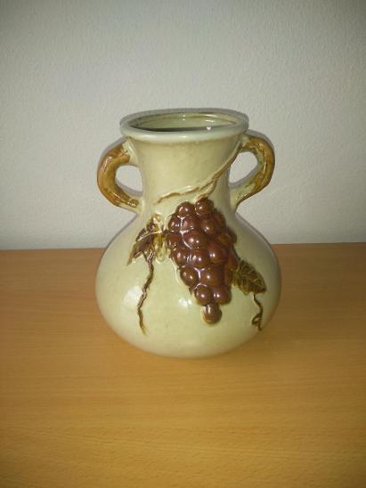 Starožitná keramická autorská váza