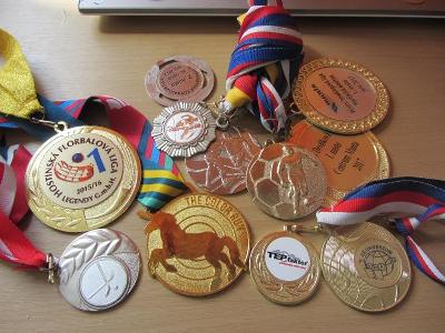 SADA výhry športovej medaily 11 ks
