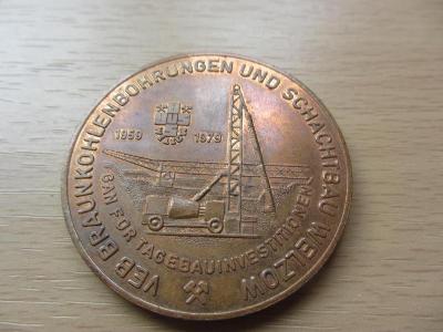 Nemecko medaile 20 let vrtání a konstrukce šachty ve Welzowu 1979