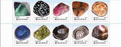 Vlastní známky TL0105 Svět minerálů 10 známek (2.a3. řada, nom 270Kč)