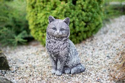 Betonová kočka sedící - zahradní dekorace