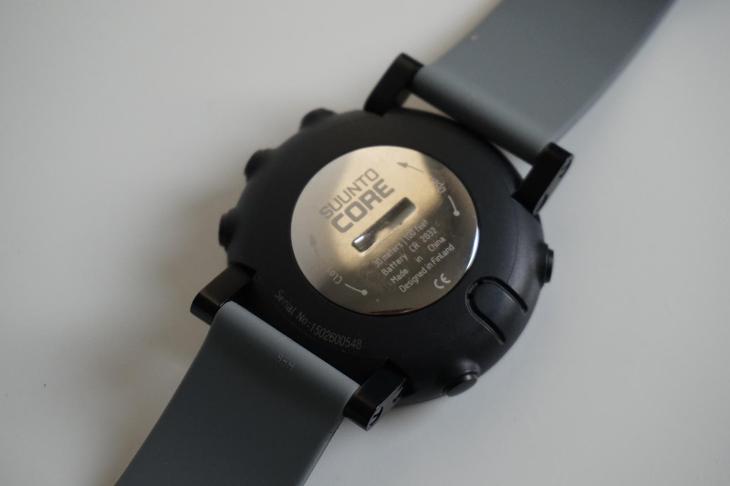 SUUNTO - Core Crush Gray - outdoorové sportovní hodinky