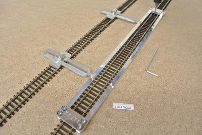 TT/T/L300/C1,Šablona rovná pro pokládku flexi kolejí TILLIG,délka300mm