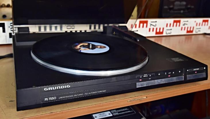 Gramofon GRUNDIG PS 7550 Linear Tracking Automatic k údržbě (177718) - TV, audio, video