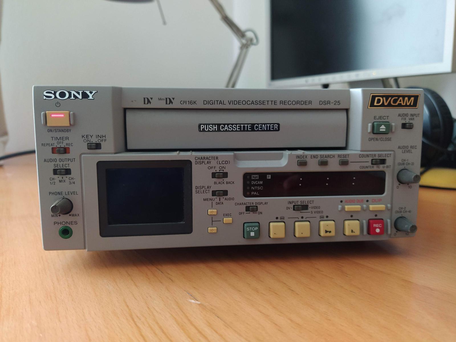 Profesionální high-end videorekordér Sony DSC-25 | Aukro
