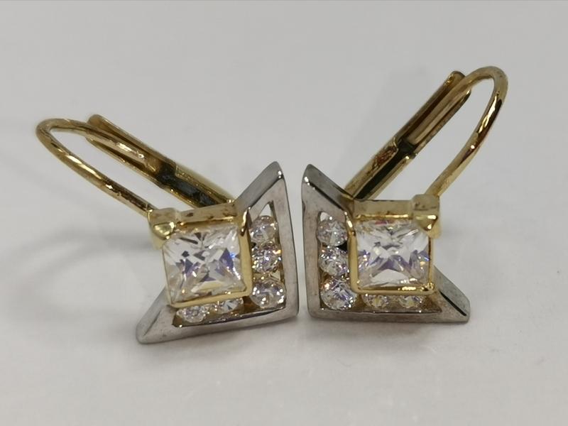 Luxusné zlaté náušnice s bielymi zirkónmi - Zlaté šperky