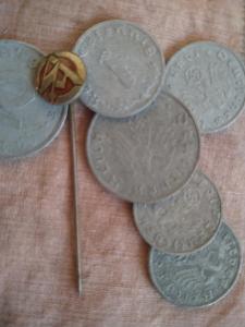 Odznak vojsk NSDAP   s mincemi 