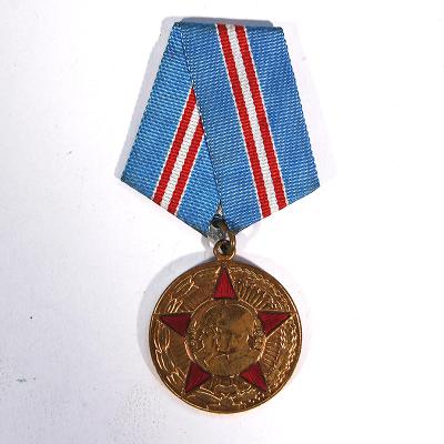 Medaile - Пятьдесять лет Вооруженных сил СССР