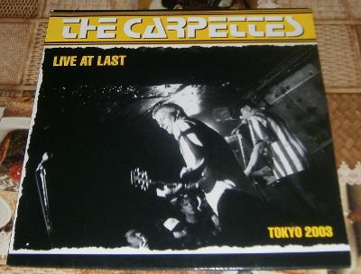 LP - The Carpettes - Live at Last Tokyo 2003 (Germany) / Luxusní stav!