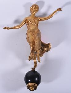 Bronzová secesní socha signovaná Rudolf Küchler, tanečnice, 26 cm