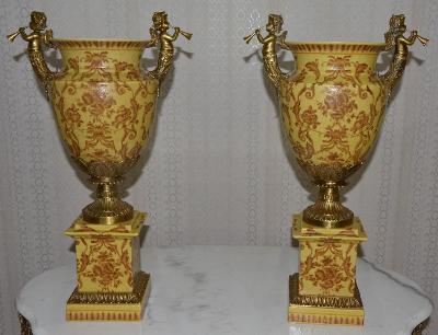 Zámecké porcelánovo-bronzové vázy s amorky-UNIKÁT