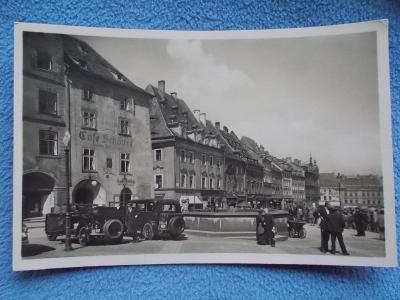 Karlovy Vary Cheb Eger živé náměstí Špalíček automobil veteráni