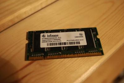 Infineon SO-DIMM 256MB DDR 333MHz CL2.5 PC2700