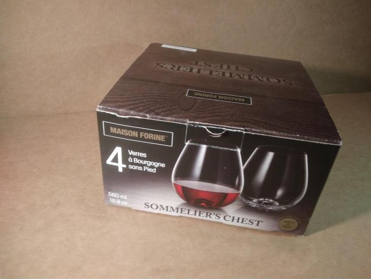 Sada sklenic SOMMELIER CHEST Burgundy 560ml- Rozbaleno ( BC 339 Kč ) - Vybavení do kuchyně