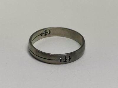 Prsten z chirurgické oceli