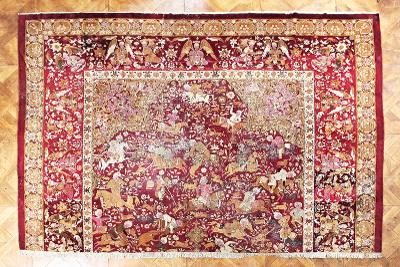 Sběratelský starožitný koberec Tabriz z 18. století