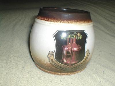 Keramický hrnek ve tvaru džbánku s obrázkem Restaurační minipivovary