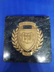 Starožitné těžitko bronz a mramor YALE University.