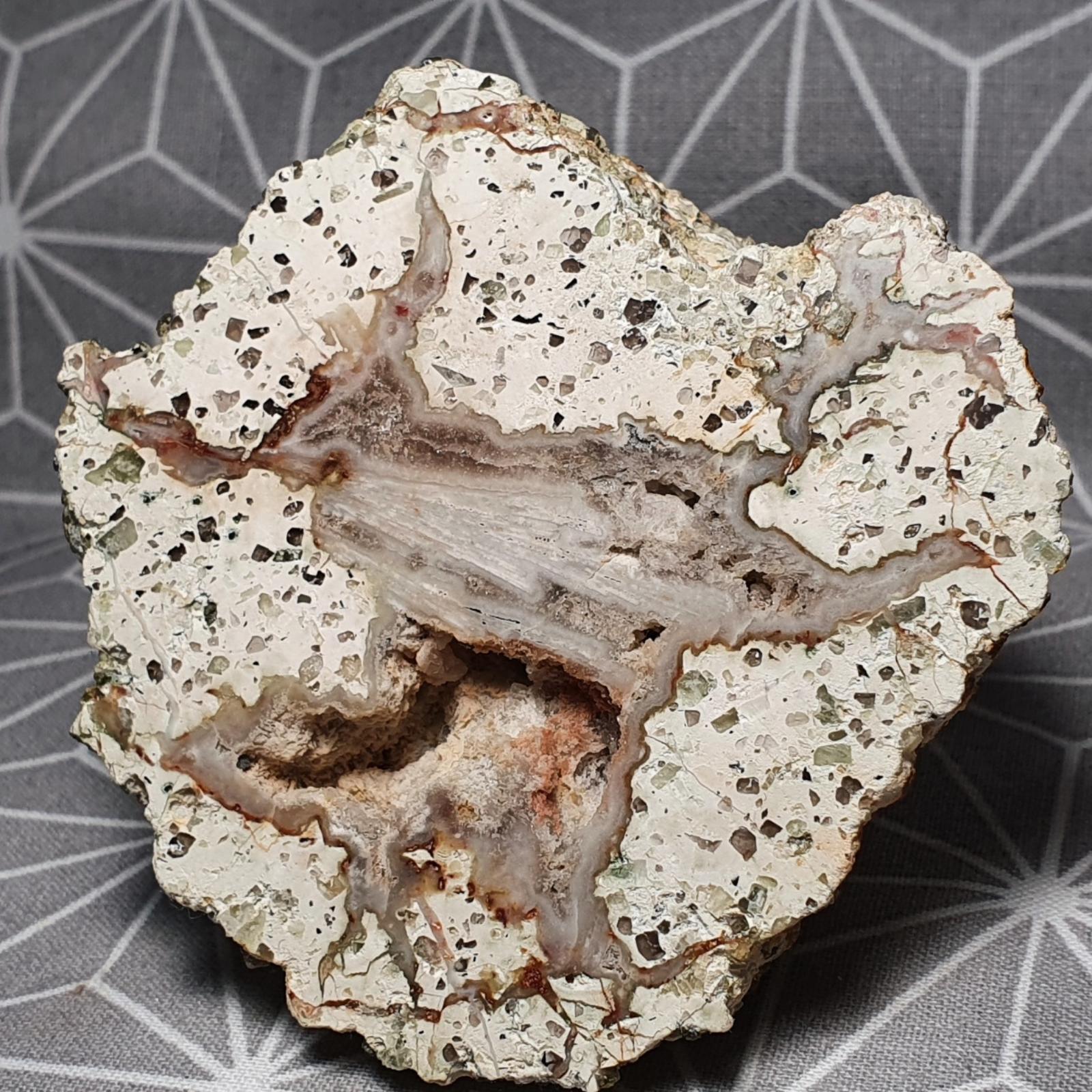 Achát hromový thunderegg Querbitzsch Sasko 69 x 64 mm - Minerály a zkameněliny