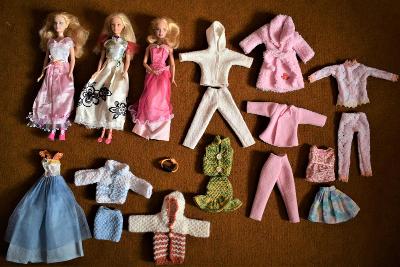 Barbie panenky + oblečení a příslušenství