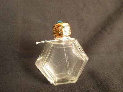 Starý skleněný malý nepoužitý flakonek k parfému ČSSR 5.
