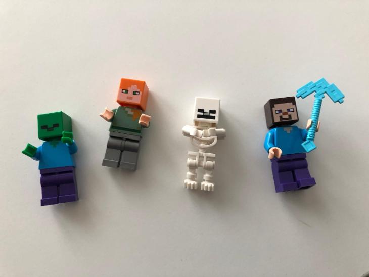 Lego Minecraft postavy - LEGO
