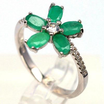 Přepychový prsten s přírodními smaragdy  SKVOST