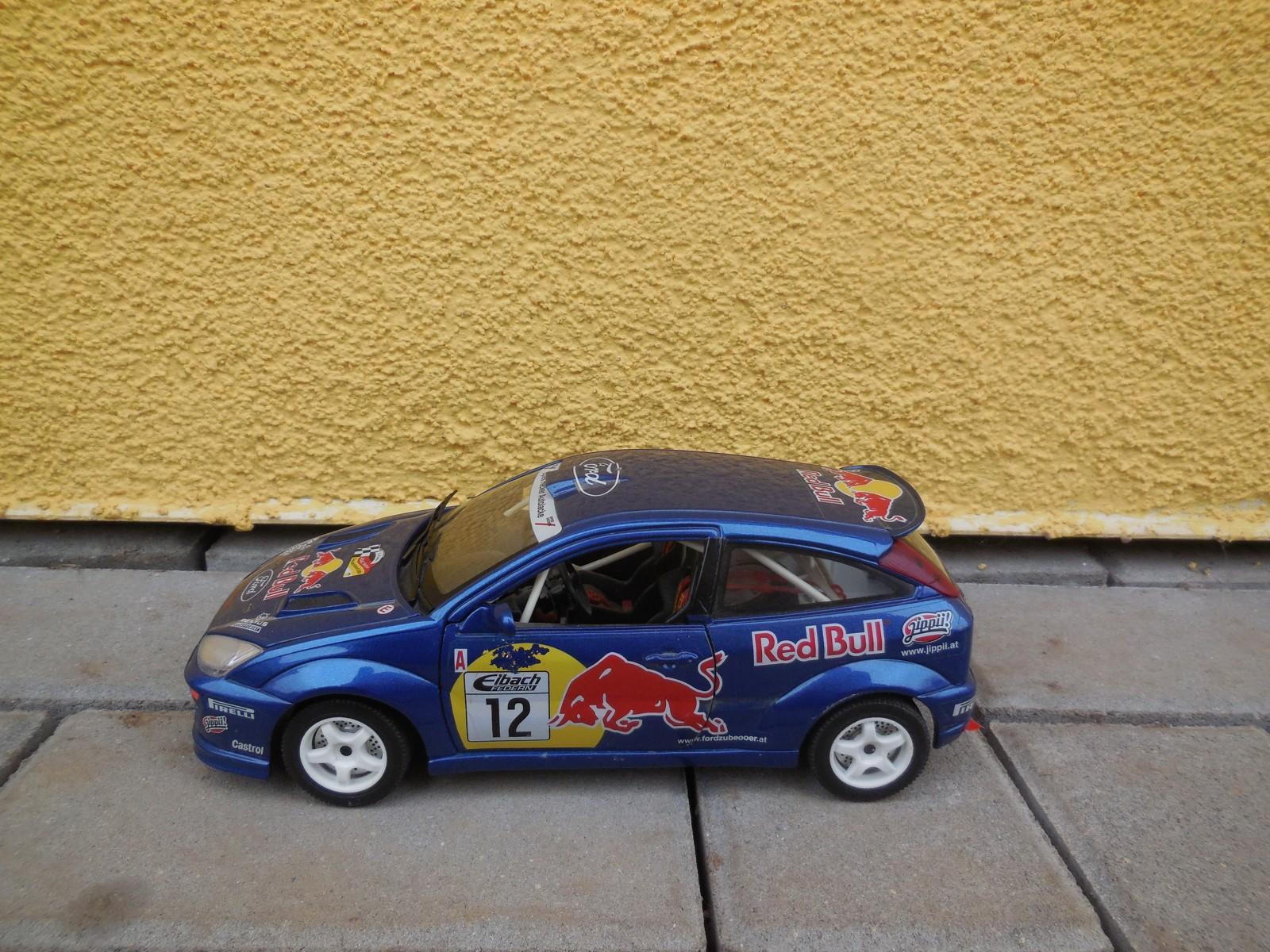 bburago， Ford Focus， WRC， RED BULL， 1/18，，破損あり-