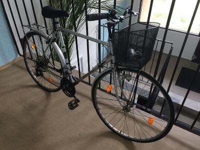 Náhradné diely na bicykel Favorit: nové riadidlá, brzdy a kôš + celé kolo