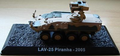 LAV-25 Piranha - 2005 1/72