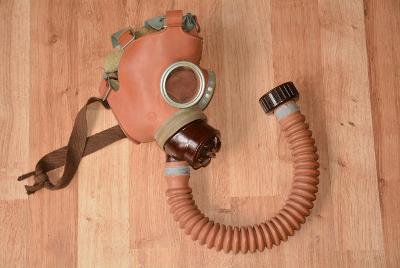 plynová maska - dětská č.1 z roku 1963