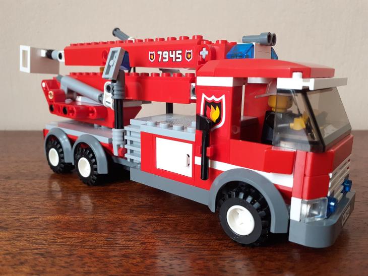 ☆定番人気☆ LEGO 消防車 レゴ CITY 7945 消防署 消防車 レゴ シティ