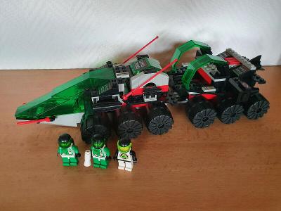 Lego 6957 Vesmír, Policejní transportér s 12 koly z 90 let